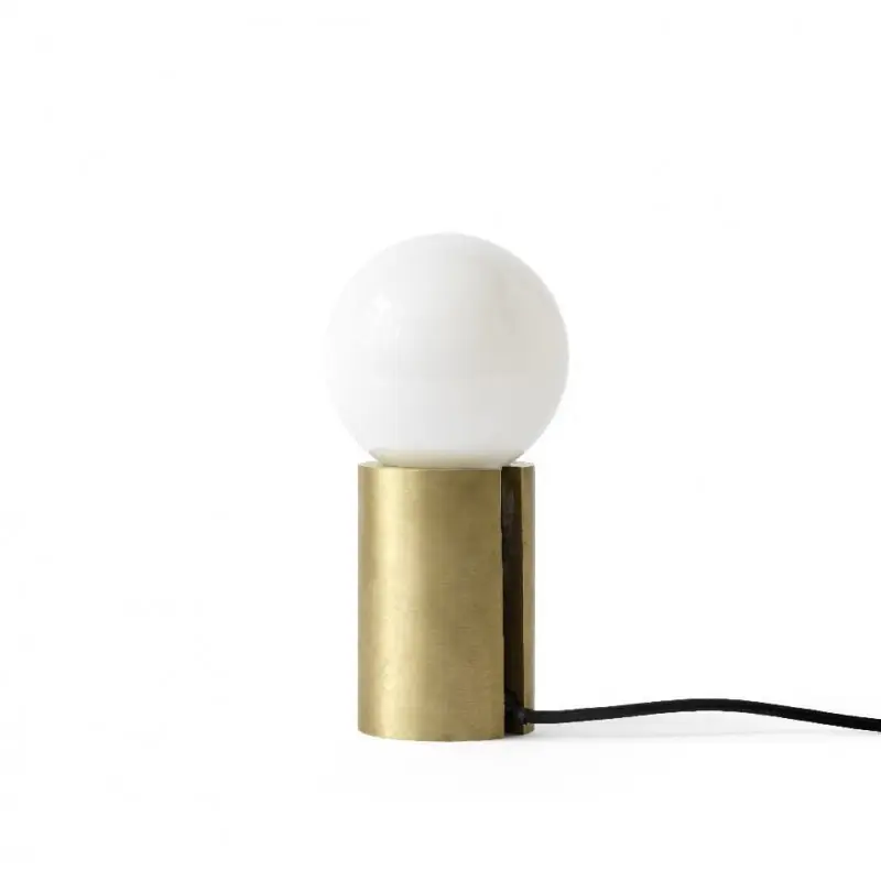 Nowość Lampa stołowa Audo Socket, mosiądz szczotkowany